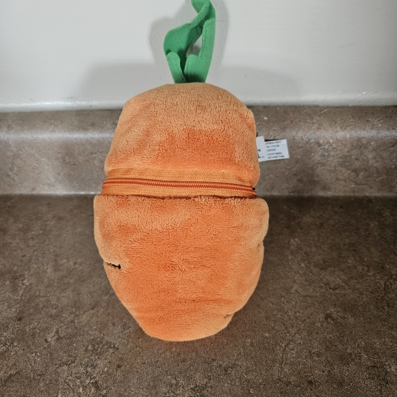Peter Rabbit 8" Dan Dee Stuffed Plush Carrot Zip Up 2022 - Picture 7 of 8